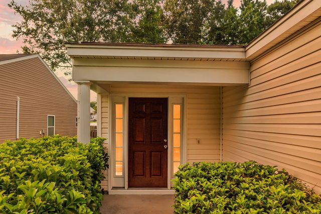 210 Salkahatchie, Summerville, SC 29485