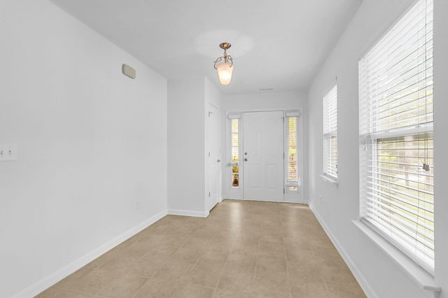 210 Salkahatchie, Summerville, SC 29485