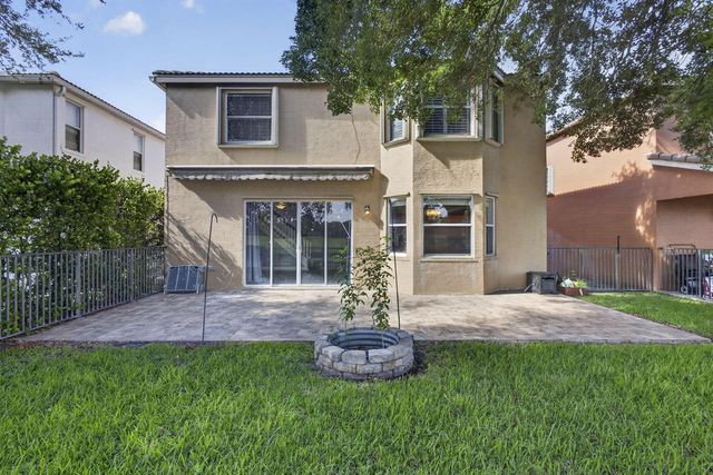 1164 Oakwater Drive, Royal Palm Beach, FL 33411
