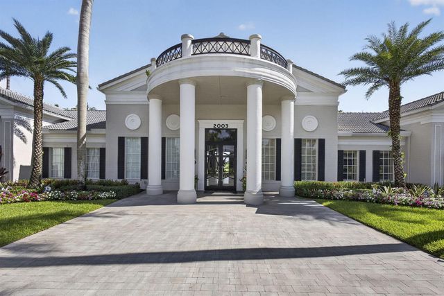 1164 Oakwater Drive, Royal Palm Beach, FL 33411