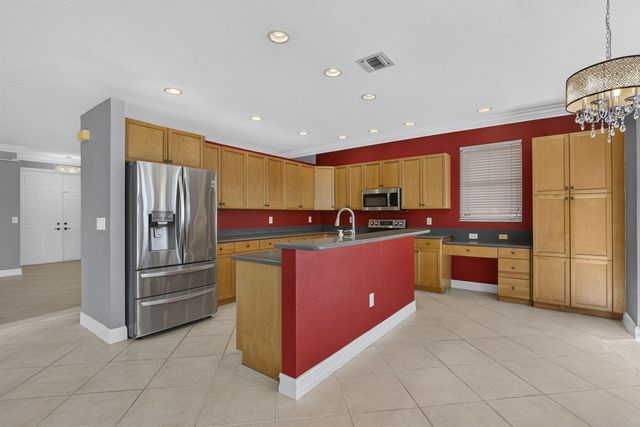 1164 Oakwater Drive, Royal Palm Beach, FL 33411