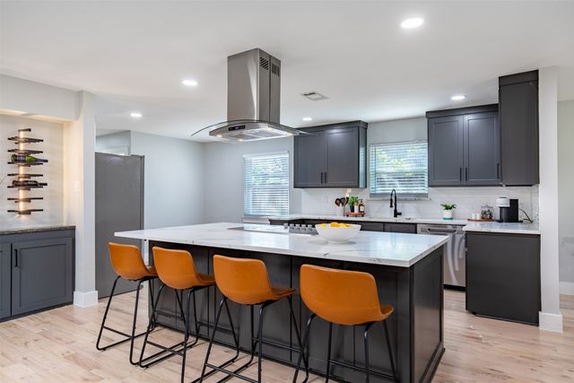 3368 Merrell Road, Dallas, TX 75229