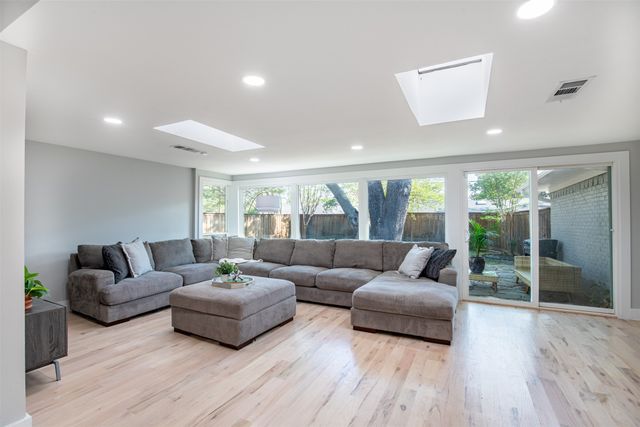 3368 Merrell Road, Dallas, TX 75229