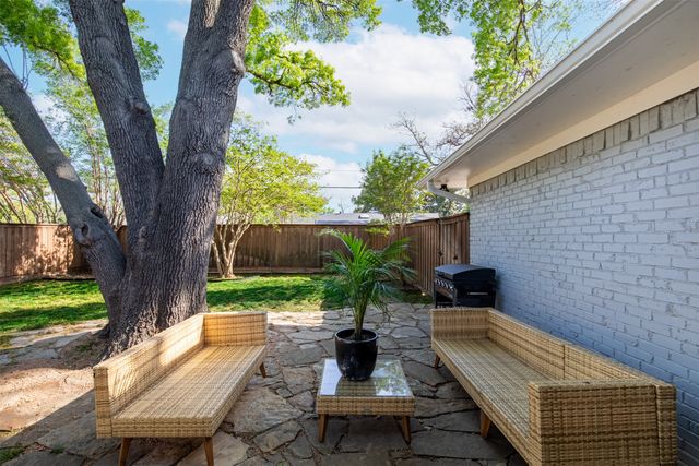 3368 Merrell Road, Dallas, TX 75229