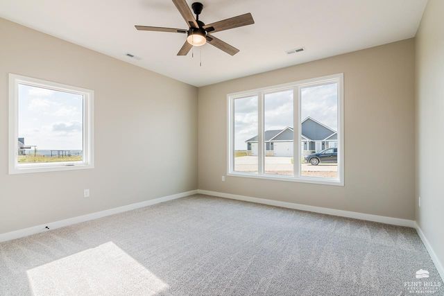 5831 Goheen Drive, Manhattan, KS 66503