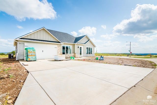 5831 Goheen Drive, Manhattan, KS 66503
