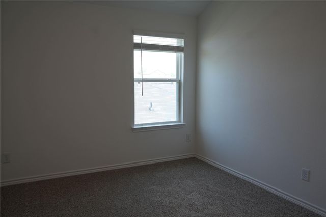 517 Oak Chase Avenue, Dayton, TX 77535