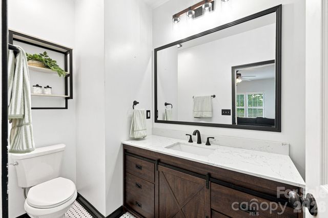 5601 Underwood Avenue, Charlotte, NC 28213