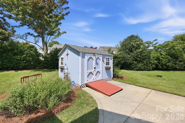 5601 Underwood Avenue, Charlotte, NC 28213