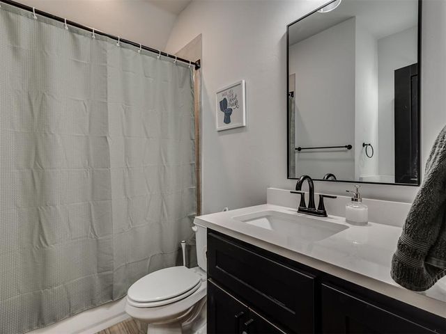 6260 NE Moffat Road, Piedmont, OK 73078