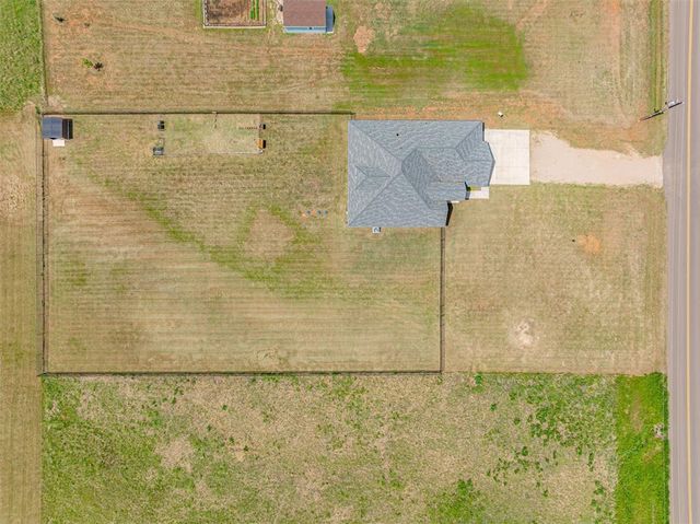 6260 NE Moffat Road, Piedmont, OK 73078