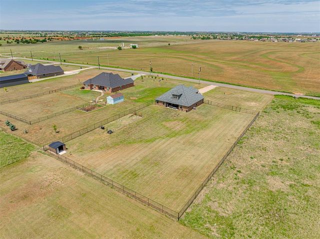 6260 NE Moffat Road, Piedmont, OK 73078
