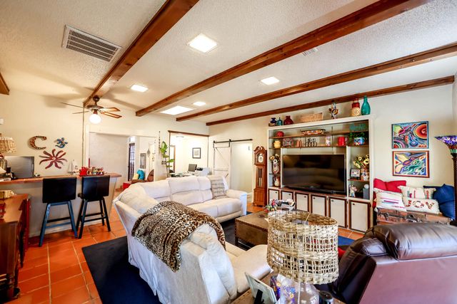 5 Tanglewood Lane, Ransom Canyon, TX 79366