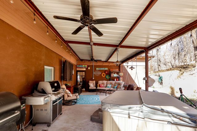 5 Tanglewood Lane, Ransom Canyon, TX 79366