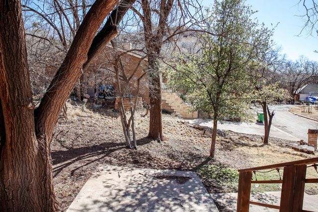 5 Tanglewood Lane, Ransom Canyon, TX 79366