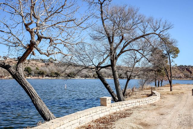 5 Tanglewood Lane, Ransom Canyon, TX 79366