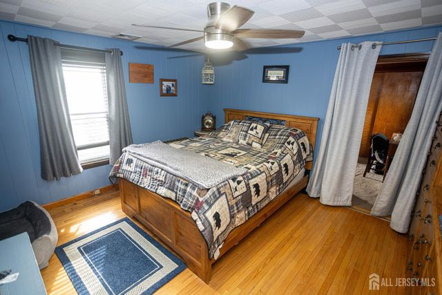 14 Quaid Street, Sayreville, NJ 08872