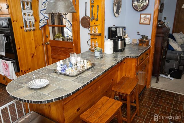 14 Quaid Street, Sayreville, NJ 08872