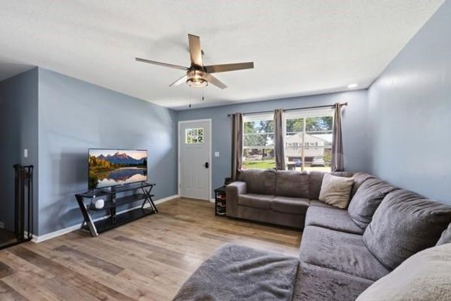 5011 NE 44th Terrace, Kansas City, MO 64117