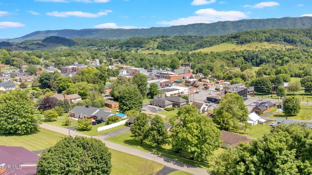 135 Lively Street, Lebanon, VA 24266