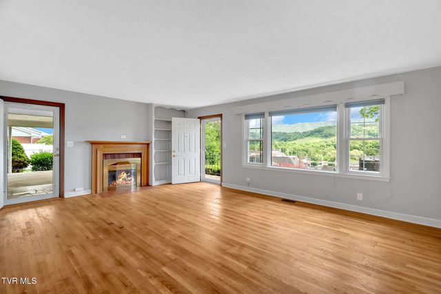 135 Lively Street, Lebanon, VA 24266