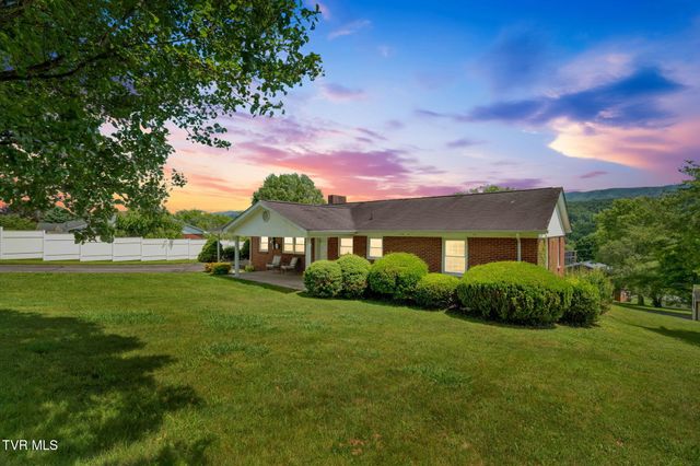 135 Lively Street, Lebanon, VA 24266