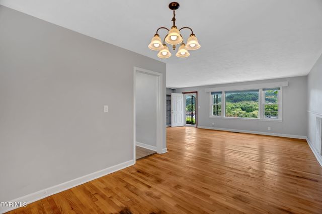 135 Lively Street, Lebanon, VA 24266