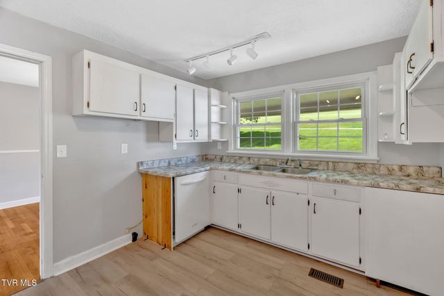 135 Lively Street, Lebanon, VA 24266