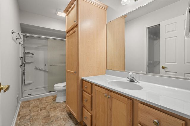 5823 Wood Valley Road 84, Kalamazoo, MI 49009