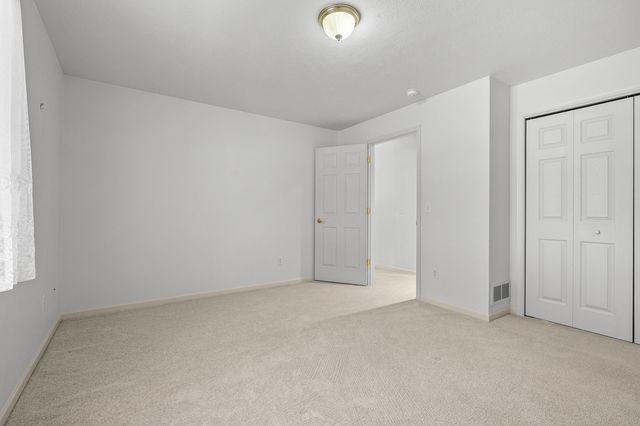 5823 Wood Valley Road 84, Kalamazoo, MI 49009