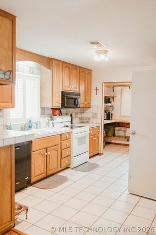 1901 Mason, Durant, OK 74701
