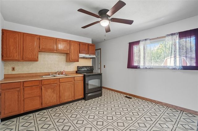 1124 Burket Drive, Bethel Twp, OH 45344