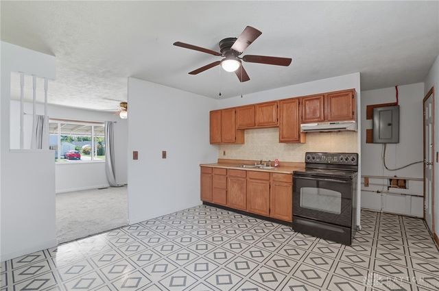 1124 Burket Drive, Bethel Twp, OH 45344