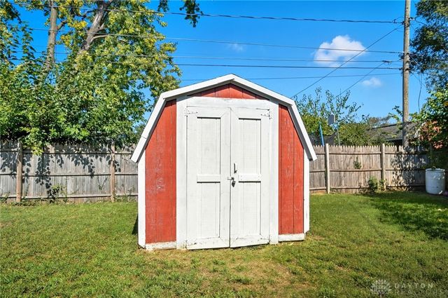 1124 Burket Drive, Bethel Twp, OH 45344