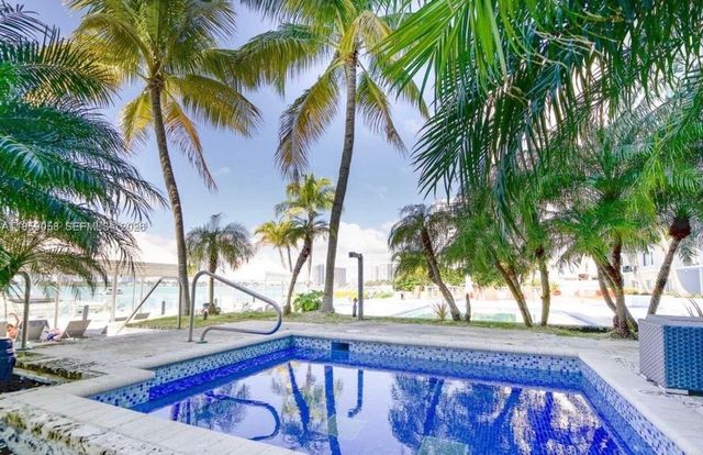 1200 West Ave 805, Miami Beach, FL 33139