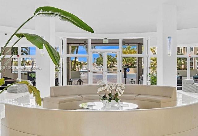 1200 West Ave 805, Miami Beach, FL 33139