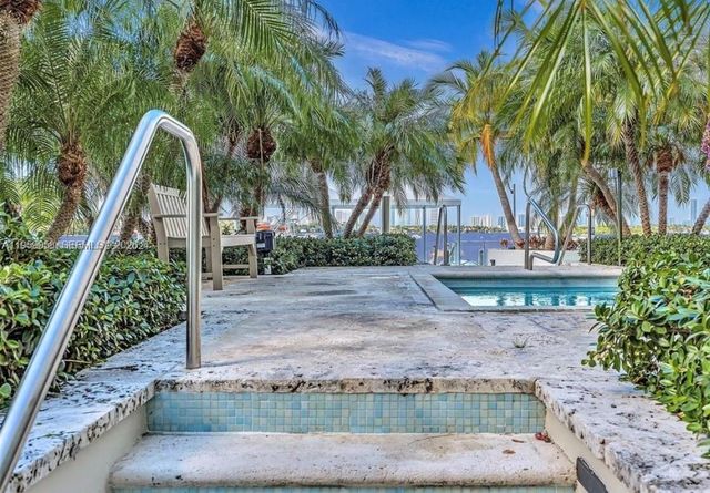 1200 West Ave 805, Miami Beach, FL 33139