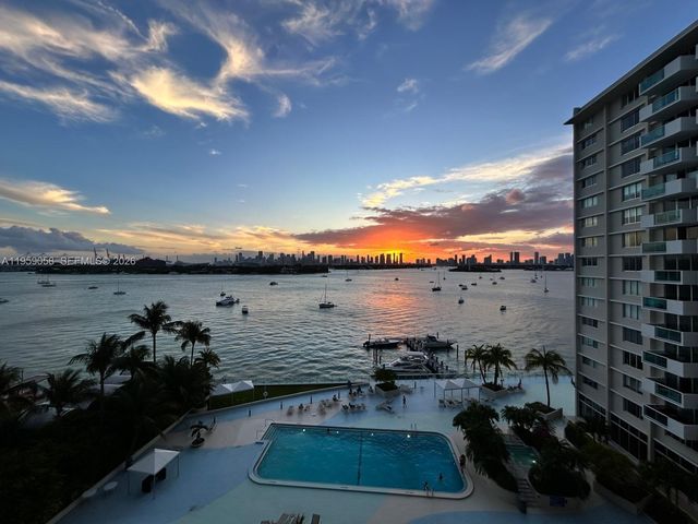 1200 West Ave 805, Miami Beach, FL 33139