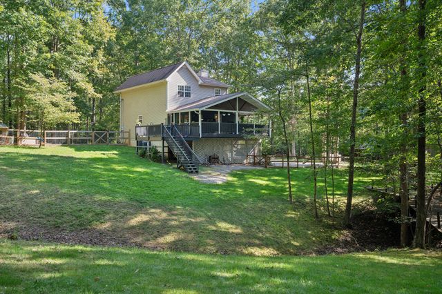 1040 Barnes Cir, Kingston Springs, TN 37082