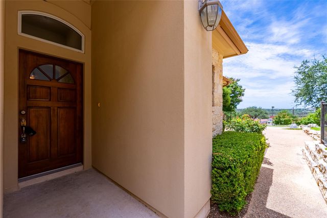1305 Delsie DR A, Lakeway, TX 78734