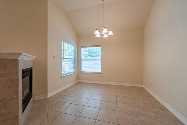 1305 Delsie DR A, Lakeway, TX 78734
