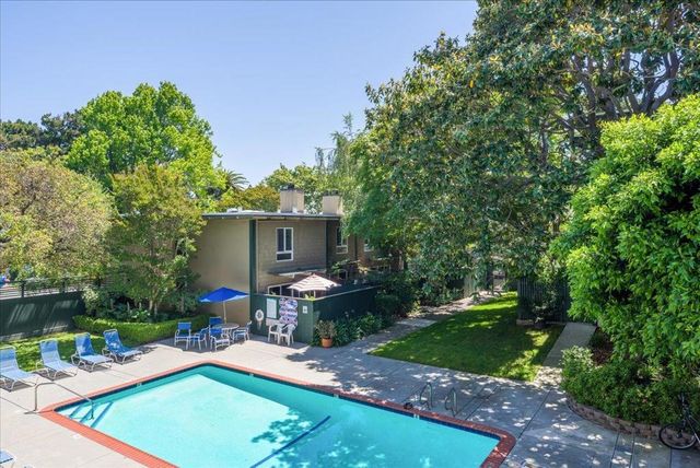 833 N Humboldt Street 208, San Mateo, CA 94401