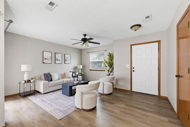 11014 W Grant St, Wichita, KS 67209