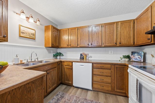 11014 W Grant St, Wichita, KS 67209