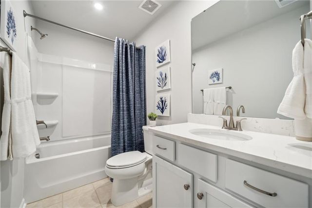 318 Cavalier SE Lane, Acworth, GA 30102