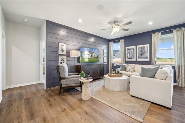 318 Cavalier SE Lane, Acworth, GA 30102