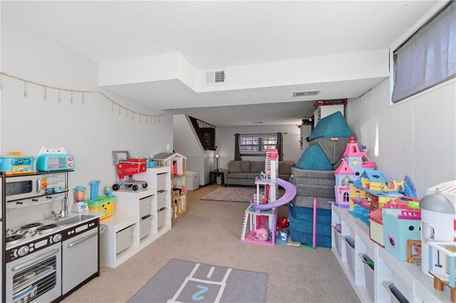 2608 NW Pembroke Court, Blue Springs, MO 64015