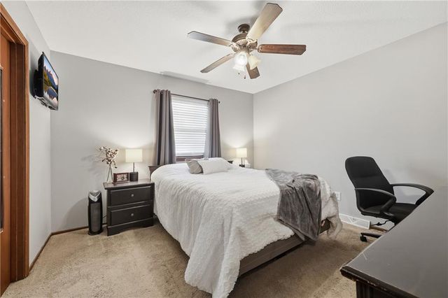 2608 NW Pembroke Court, Blue Springs, MO 64015