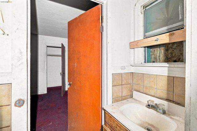 1159 Louisiana St, Vallejo, CA 94590