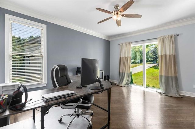 220 Milano Drive SW, Atlanta, GA 30331